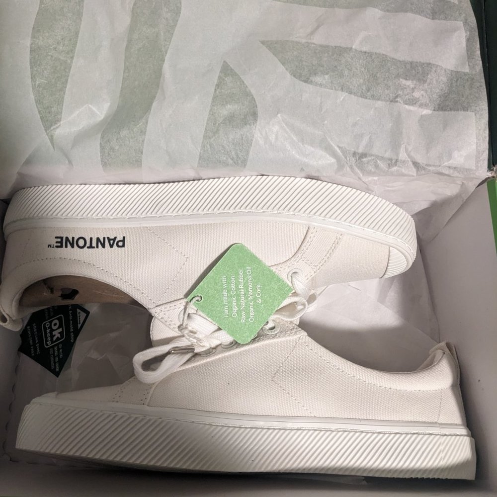 Cariuma OCA Low Pantone Shoes, Size 8 In Mens